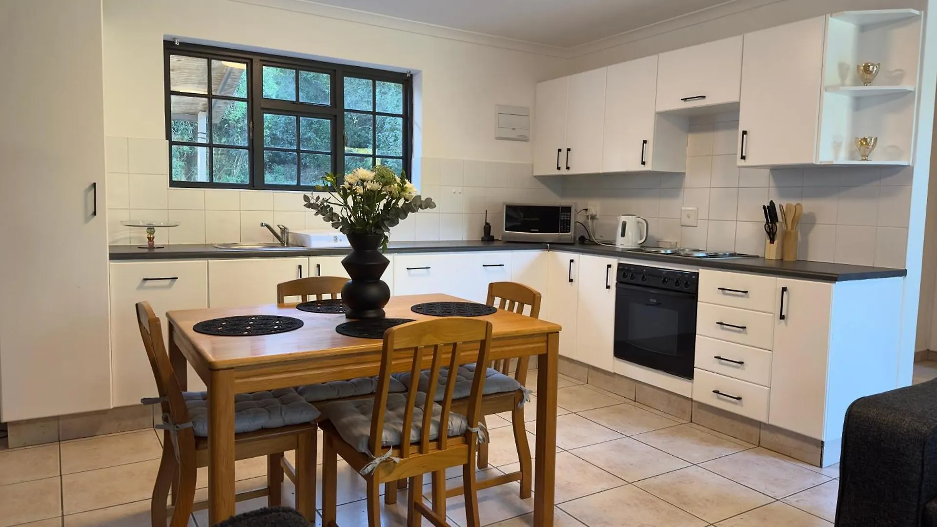 The Vue Gq Apartment Port Elizabeth 0*,